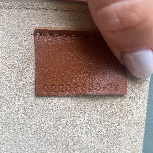 Chloe Small Faye Shoulder Bag - Authentic - Picture 10 of 16